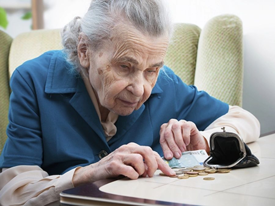 Seniors lack access to financial resources and financial advising.
